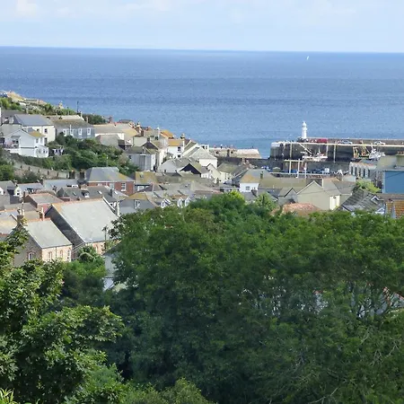 Bacchus 3* Mevagissey